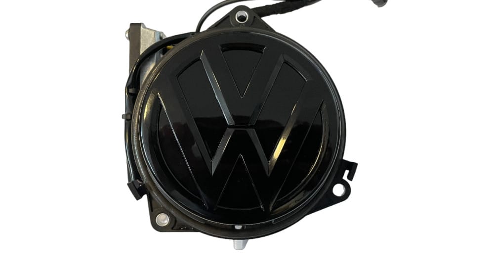 Camera marsarier flip in sigla pentru VW Golf 7 cu sigla complet neagra - FA-G7