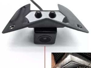 Camera frontala dedicata Mercedes cu montaj in sigla - F104